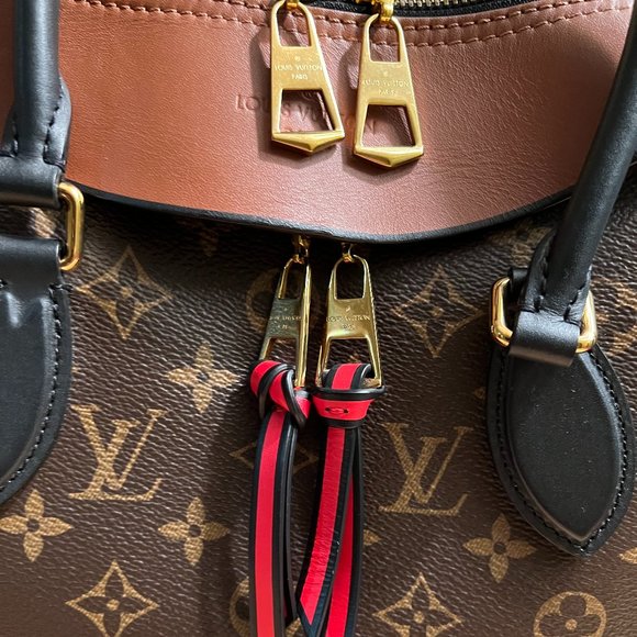 Authentic Louis Vuitton Monogram Tuileries with Black Handles - Picture 12 of 16